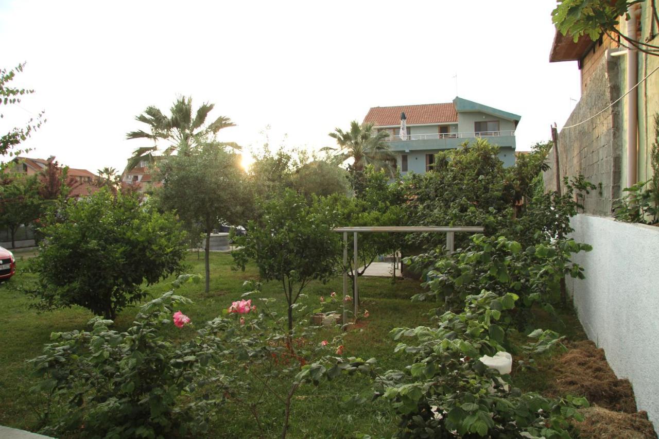 Shtepi Pushimi Apartment ดูร์เรส ภายนอก รูปภาพ